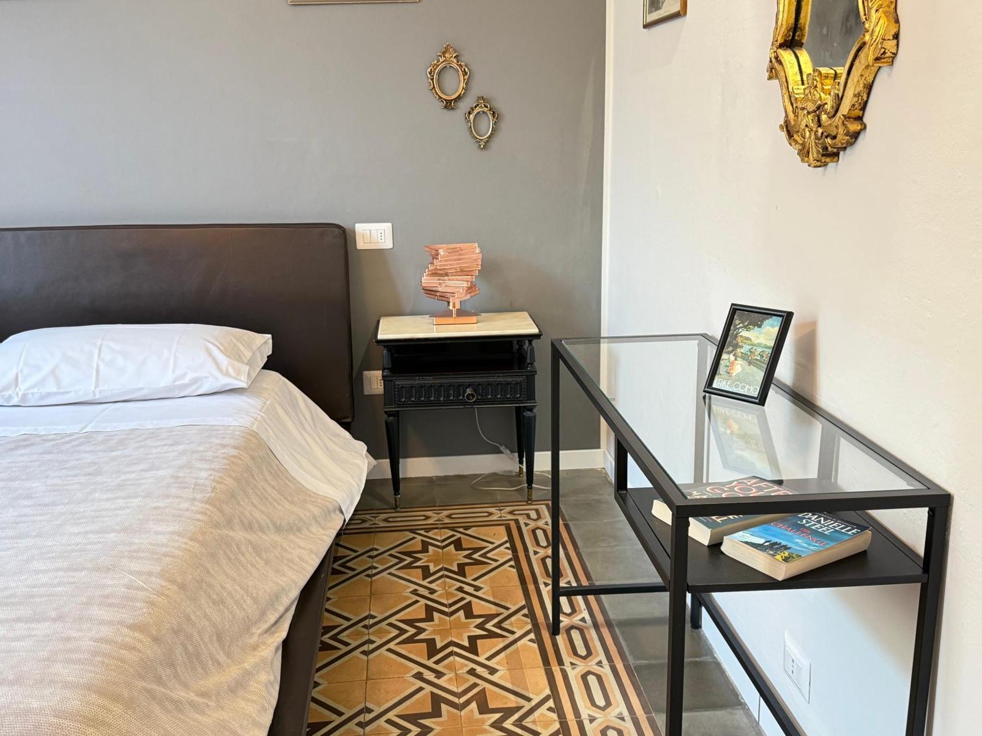 Comoluxhouse- Intero Appartamento Buitenkant foto